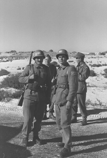 File:UNEF soldiers 15-01-1957.jpg